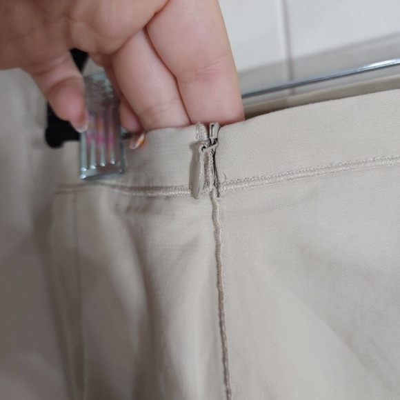 Carlisle Womens Skirt Beige Houndstooth Cut Out Embroidered Pencil Mini Size 8 M - Picture 8 of 10